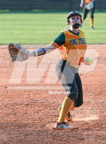 Thumbnail 1 in Terry Sanford @ Pine Forest photogallery.