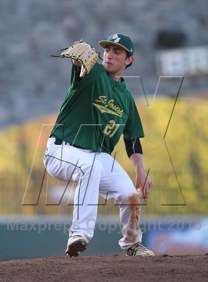 Thumbnail 2 in Gloucester Catholic vs. St. Joseph Regional photogallery.