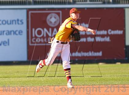 Thumbnail 3 in Gloucester Catholic vs. St. Joseph Regional photogallery.