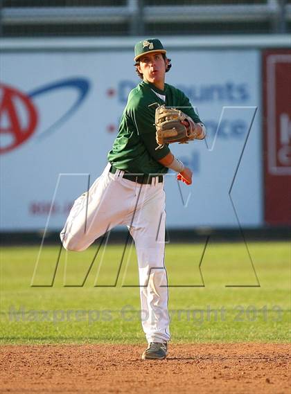 Thumbnail 3 in Gloucester Catholic vs. St. Joseph Regional photogallery.