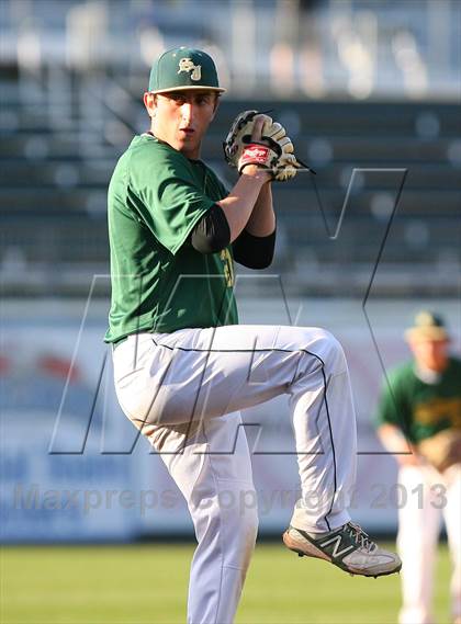 Thumbnail 3 in Gloucester Catholic vs. St. Joseph Regional photogallery.