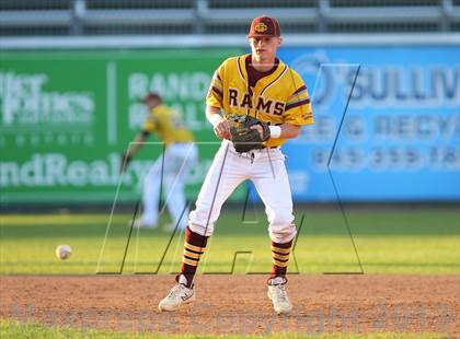 Thumbnail 1 in Gloucester Catholic vs. St. Joseph Regional photogallery.
