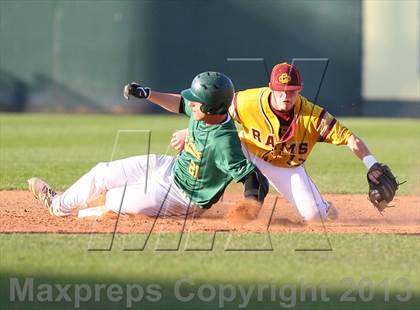 Thumbnail 3 in Gloucester Catholic vs. St. Joseph Regional photogallery.
