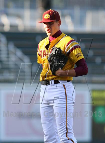 Thumbnail 2 in Gloucester Catholic vs. St. Joseph Regional photogallery.