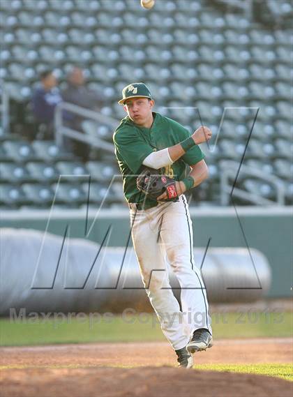 Thumbnail 1 in Gloucester Catholic vs. St. Joseph Regional photogallery.