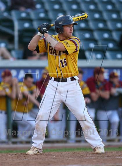 Thumbnail 2 in Gloucester Catholic vs. St. Joseph Regional photogallery.