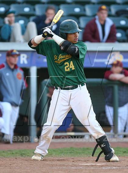 Thumbnail 3 in Gloucester Catholic vs. St. Joseph Regional photogallery.