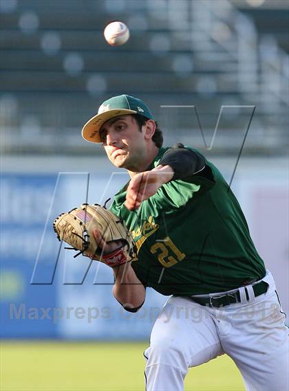 Thumbnail 2 in Gloucester Catholic vs. St. Joseph Regional photogallery.