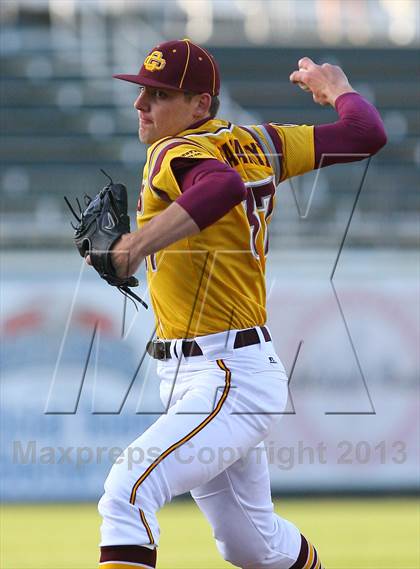 Thumbnail 2 in Gloucester Catholic vs. St. Joseph Regional photogallery.