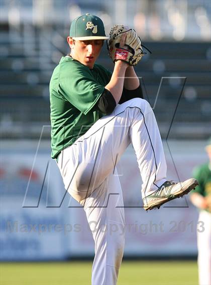 Thumbnail 2 in Gloucester Catholic vs. St. Joseph Regional photogallery.