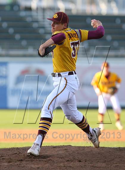 Thumbnail 2 in Gloucester Catholic vs. St. Joseph Regional photogallery.