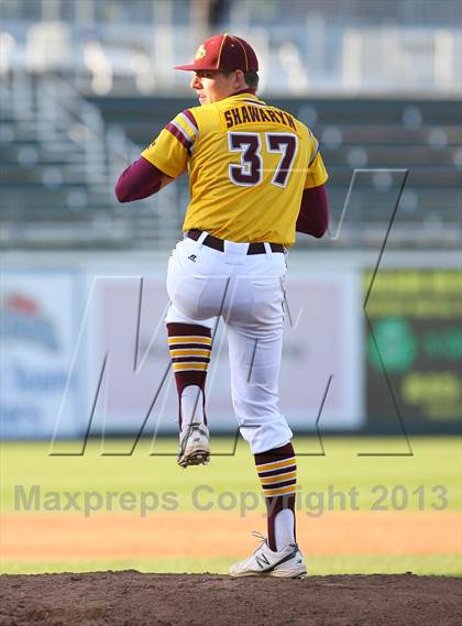 Thumbnail 3 in Gloucester Catholic vs. St. Joseph Regional photogallery.