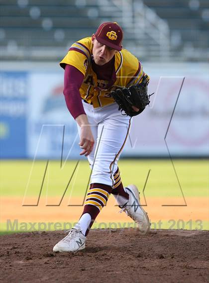 Thumbnail 1 in Gloucester Catholic vs. St. Joseph Regional photogallery.