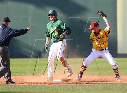 Thumbnail 1 in Gloucester Catholic vs. St. Joseph Regional photogallery.