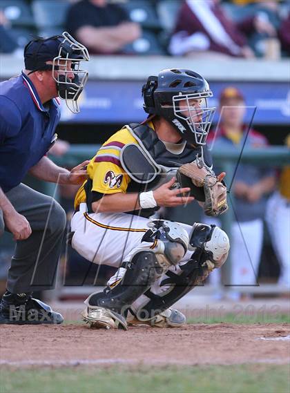Thumbnail 2 in Gloucester Catholic vs. St. Joseph Regional photogallery.