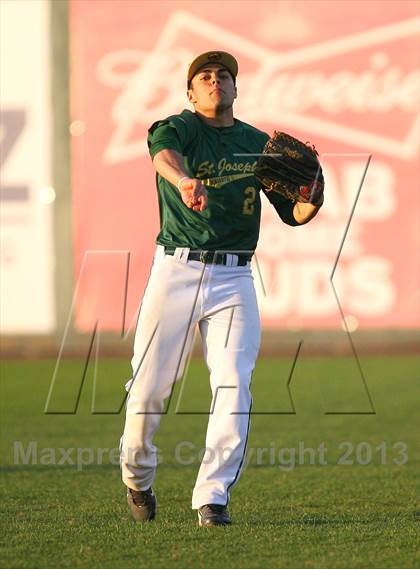 Thumbnail 2 in Gloucester Catholic vs. St. Joseph Regional photogallery.