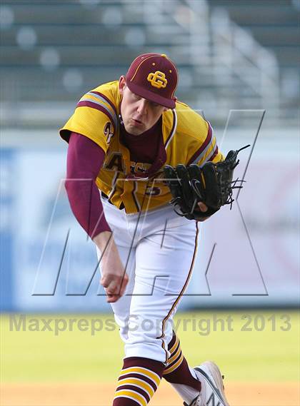 Thumbnail 2 in Gloucester Catholic vs. St. Joseph Regional photogallery.
