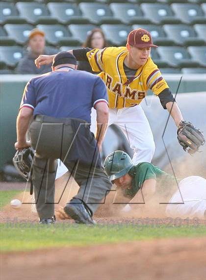 Thumbnail 3 in Gloucester Catholic vs. St. Joseph Regional photogallery.