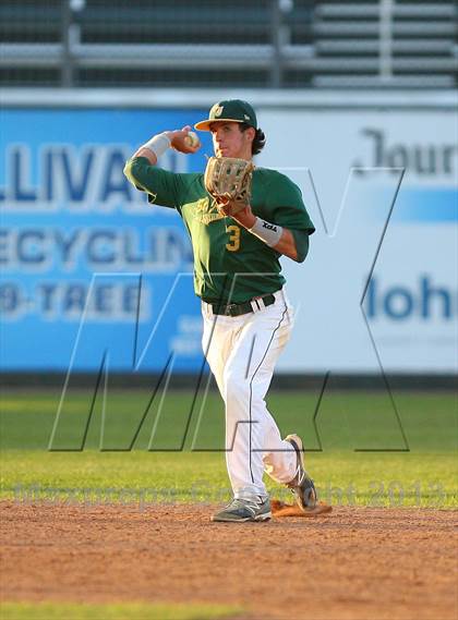 Thumbnail 2 in Gloucester Catholic vs. St. Joseph Regional photogallery.