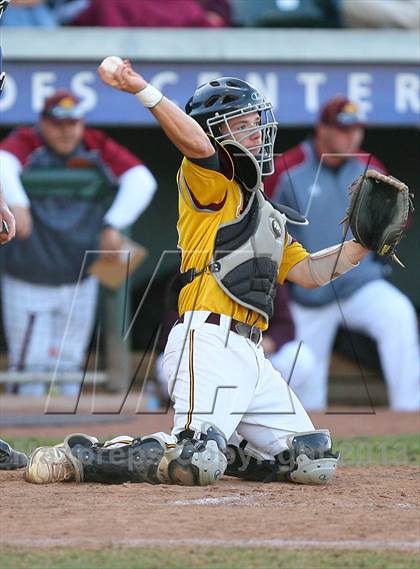Thumbnail 2 in Gloucester Catholic vs. St. Joseph Regional photogallery.