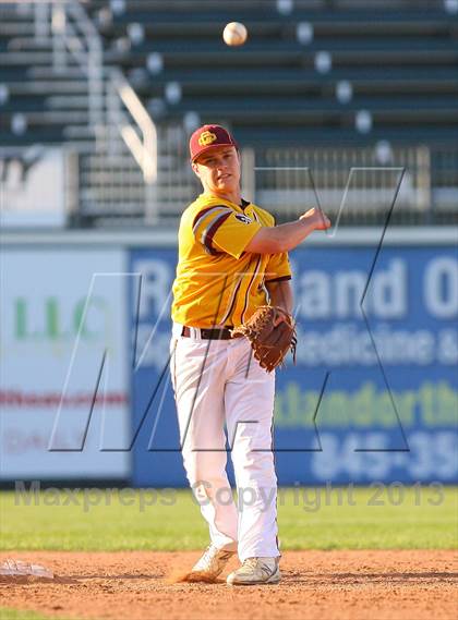 Thumbnail 3 in Gloucester Catholic vs. St. Joseph Regional photogallery.