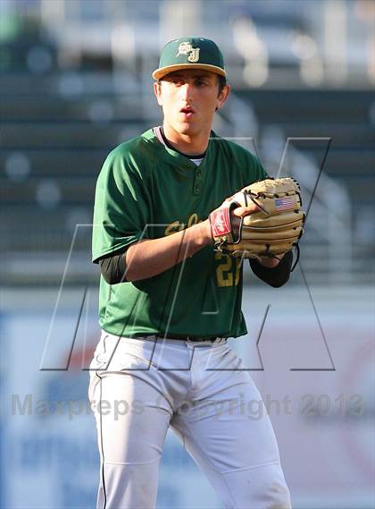 Thumbnail 2 in Gloucester Catholic vs. St. Joseph Regional photogallery.