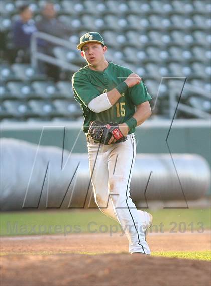 Thumbnail 2 in Gloucester Catholic vs. St. Joseph Regional photogallery.