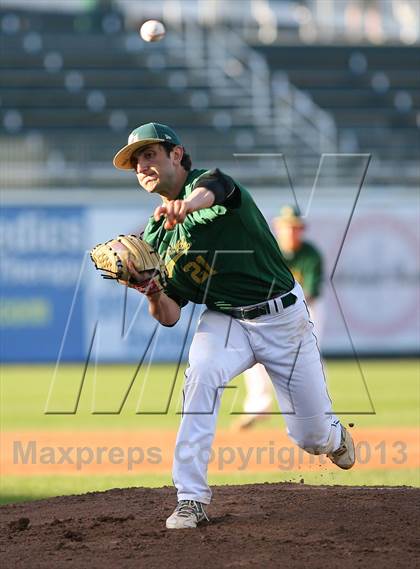 Thumbnail 2 in Gloucester Catholic vs. St. Joseph Regional photogallery.