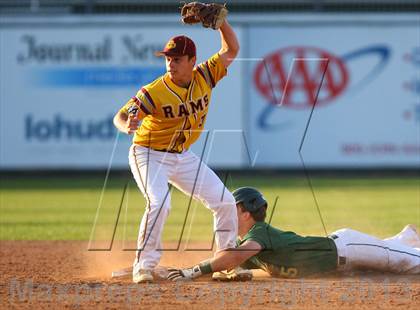 Thumbnail 1 in Gloucester Catholic vs. St. Joseph Regional photogallery.