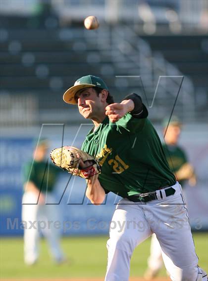 Thumbnail 3 in Gloucester Catholic vs. St. Joseph Regional photogallery.