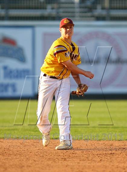 Thumbnail 3 in Gloucester Catholic vs. St. Joseph Regional photogallery.