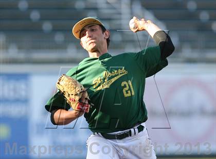 Thumbnail 3 in Gloucester Catholic vs. St. Joseph Regional photogallery.
