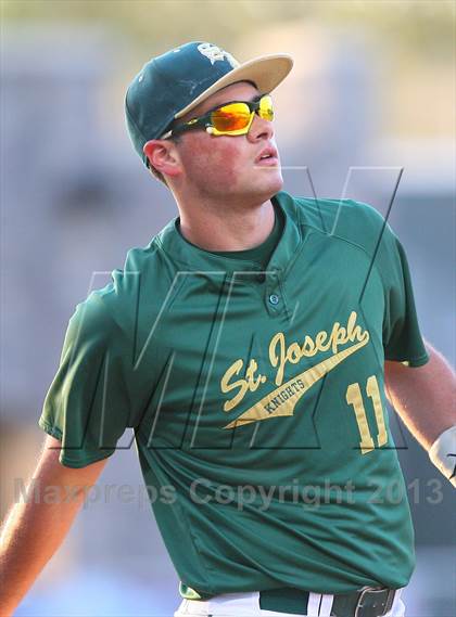 Thumbnail 1 in Gloucester Catholic vs. St. Joseph Regional photogallery.