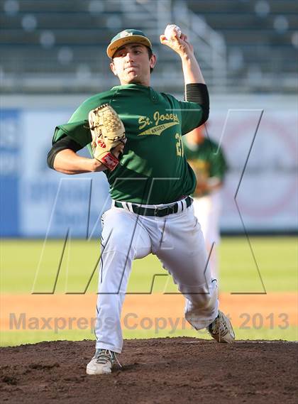 Thumbnail 1 in Gloucester Catholic vs. St. Joseph Regional photogallery.