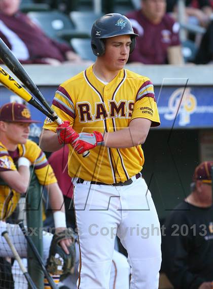 Thumbnail 2 in Gloucester Catholic vs. St. Joseph Regional photogallery.