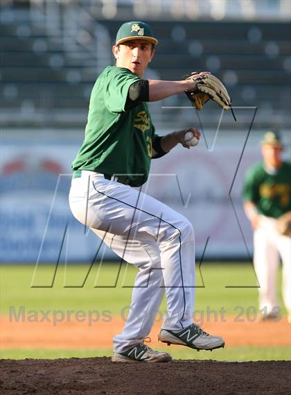 Thumbnail 3 in Gloucester Catholic vs. St. Joseph Regional photogallery.