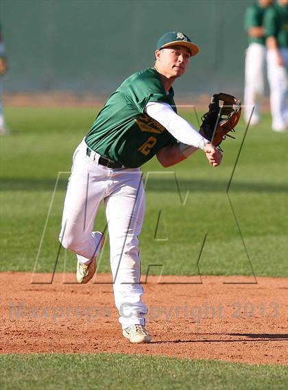 Thumbnail 3 in Gloucester Catholic vs. St. Joseph Regional photogallery.