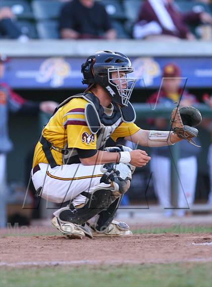 Thumbnail 3 in Gloucester Catholic vs. St. Joseph Regional photogallery.