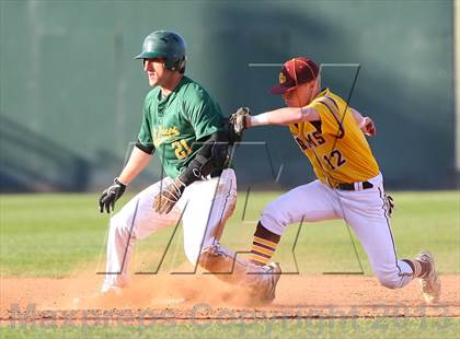 Thumbnail 3 in Gloucester Catholic vs. St. Joseph Regional photogallery.