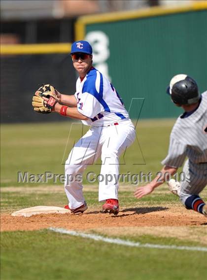 Thumbnail 1 in Trinity Christian vs. McKinney North (Carrollton Diamond Classic) photogallery.