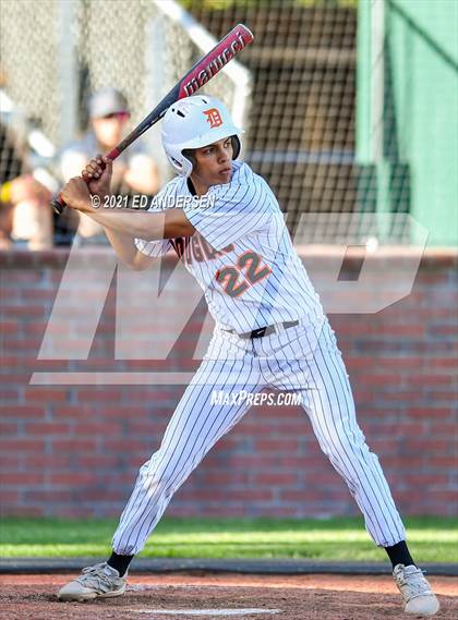 Thumbnail 2 in Galena @ Douglas (5A Northern Region Playoff) photogallery.