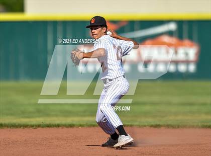 Thumbnail 3 in Galena @ Douglas (5A Northern Region Playoff) photogallery.