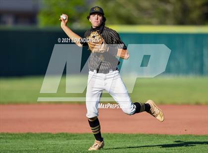 Thumbnail 3 in Galena @ Douglas (5A Northern Region Playoff) photogallery.