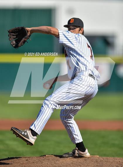 Thumbnail 3 in Galena @ Douglas (5A Northern Region Playoff) photogallery.