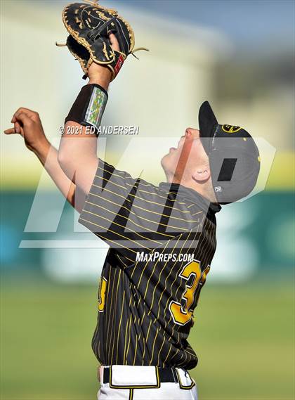 Thumbnail 1 in Galena @ Douglas (5A Northern Region Playoff) photogallery.