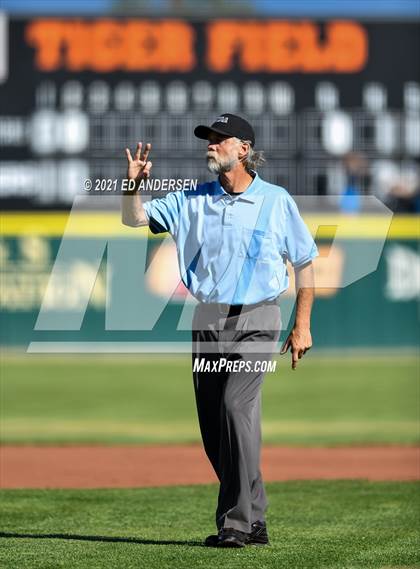 Thumbnail 1 in Galena @ Douglas (5A Northern Region Playoff) photogallery.