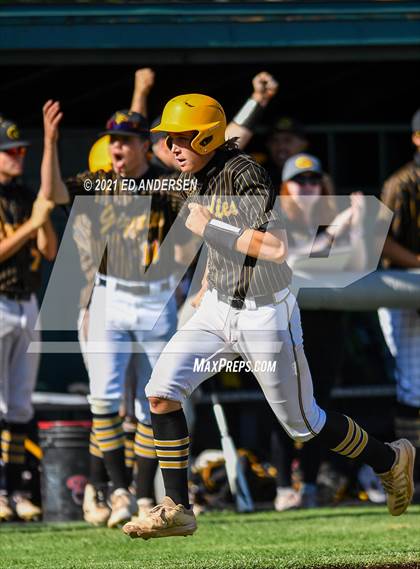 Thumbnail 3 in Galena @ Douglas (5A Northern Region Playoff) photogallery.