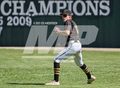 Thumbnail 2 in Galena @ Douglas (5A Northern Region Playoff) photogallery.
