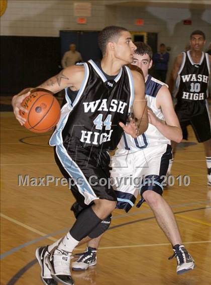 Thumbnail 3 in Washington vs. Brookville (PIAA Class AA First Round) photogallery.