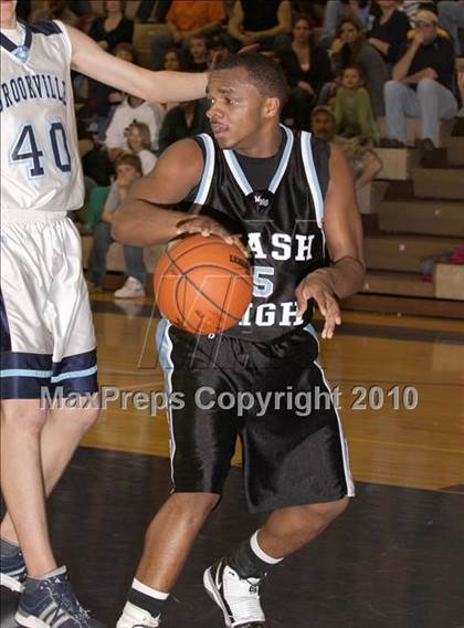 Thumbnail 1 in Washington vs. Brookville (PIAA Class AA First Round) photogallery.